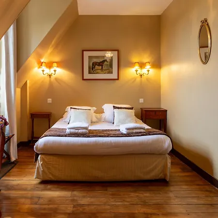 Chateau Du Colombier Hotel 4*