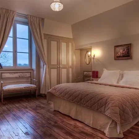 Chateau Du Colombier 4*